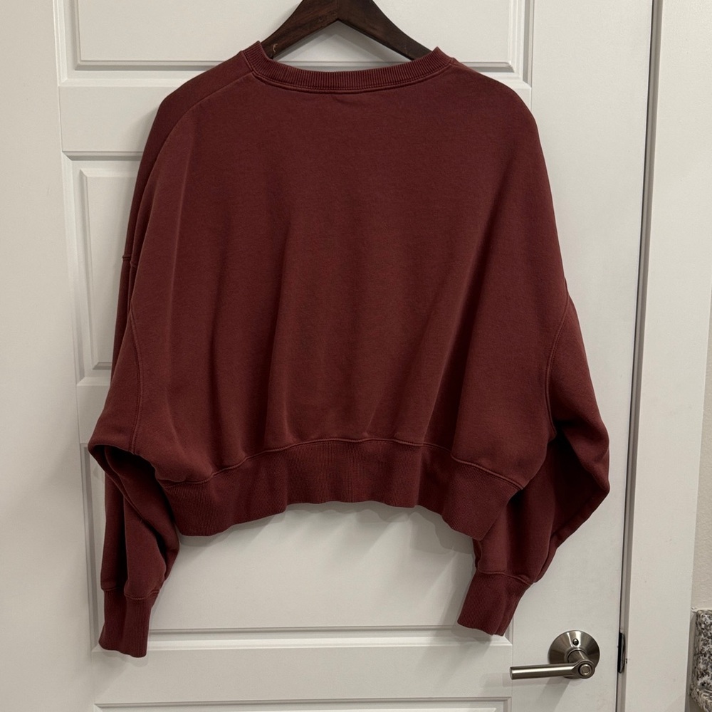 Nike Women's Phoenix Burgundy Cropped Crewneck - Picture 3 of 3